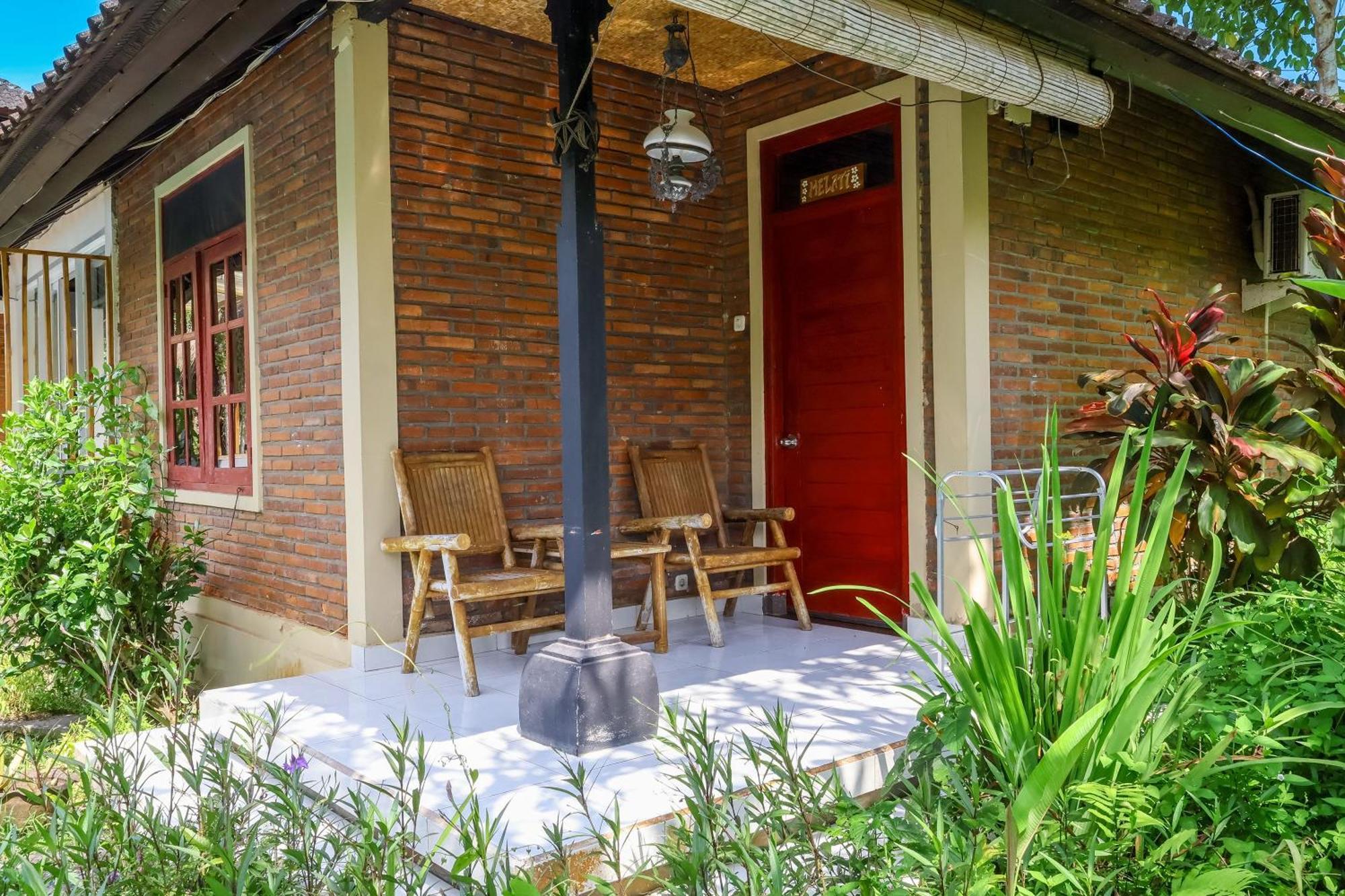 Villa Taman Lituhayu *